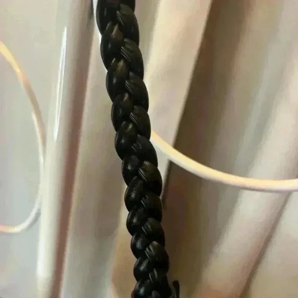 Black Vegan leather shoulder bag with braided strap - Picture 2 of 7